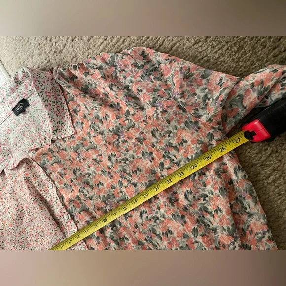 Shop Zoco 🩷💐🌸 Floral Pink two pattern button down Blouse top shirt - Picture 10 of 11
